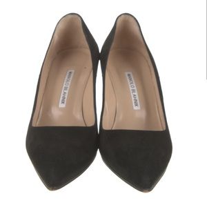 MANOLO BLAHNIK - Suede Pumps